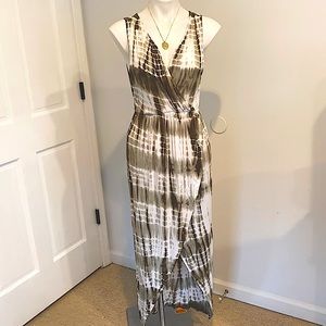 M warm weather Cotton Maxi - great back